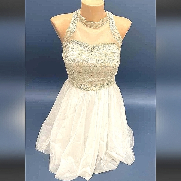 Sequin Hearts White and Black Dress 3 - Picture 1 of 6